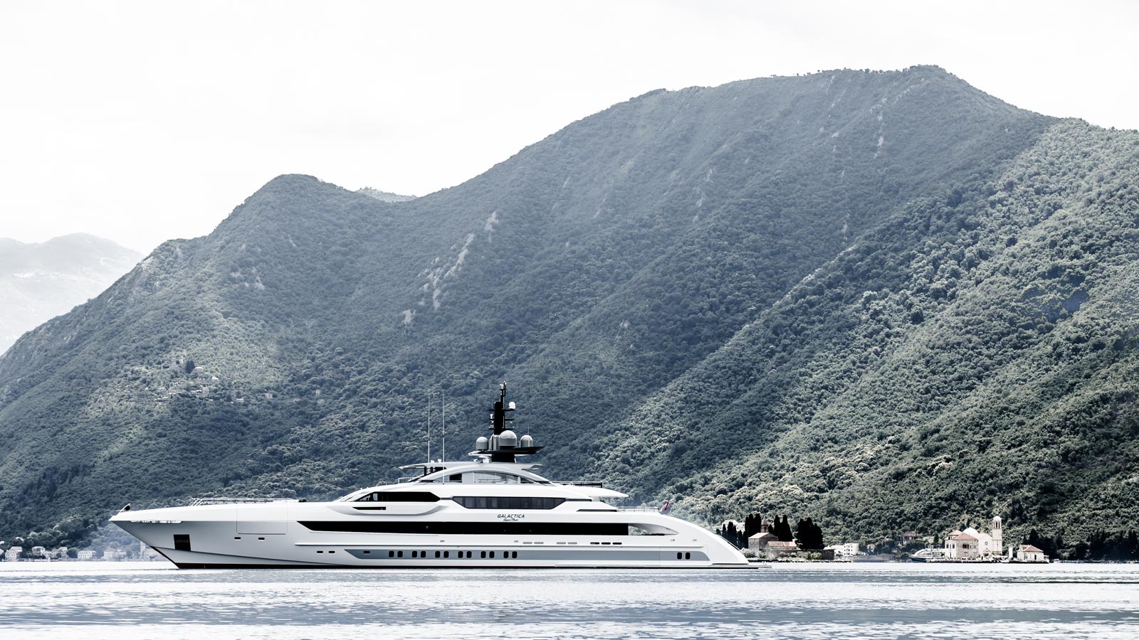 70 meter super yacht