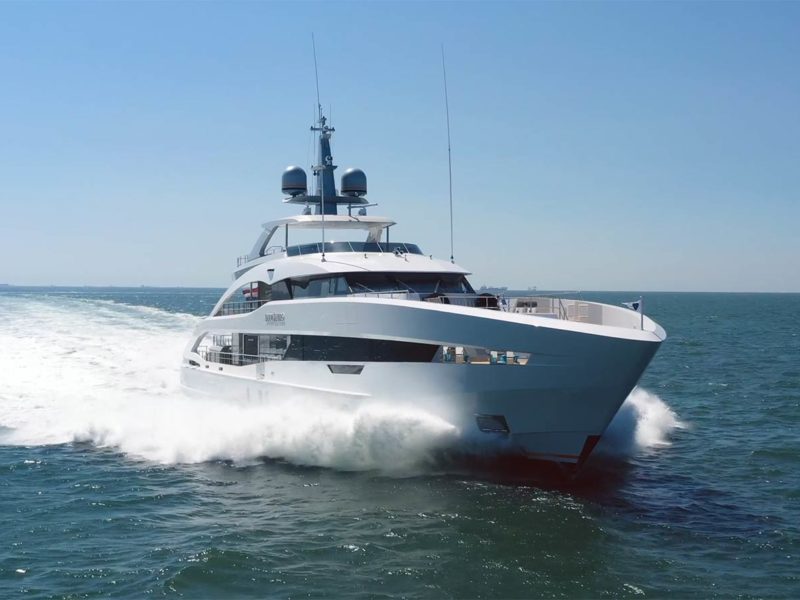 Book Ends Heesen Yachts